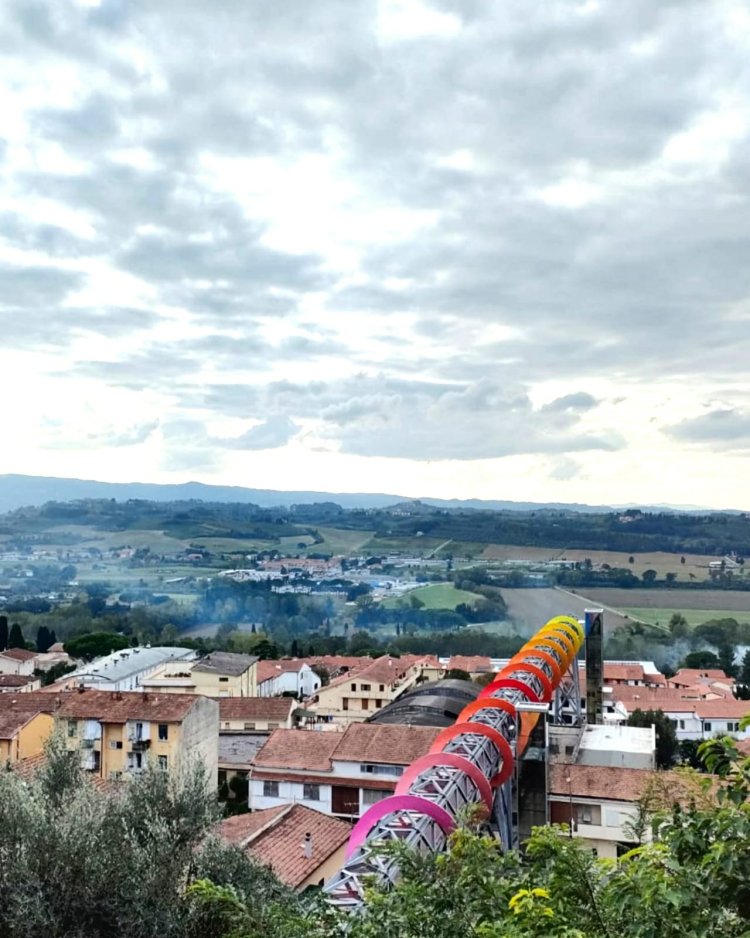 Peccioli tra natura e arte: le installazioni che valorizzano il paesaggio