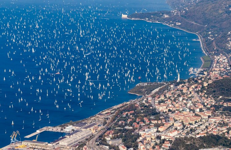 Barcolana 50, la regata da record